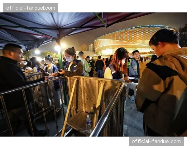 门票价格再引争议，球迷组织计划发起新一轮抗议